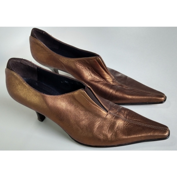 Genuine Leather Donald J Pliner Lyndie Distress Metallic Bronze Booties - Picture 1 of 8